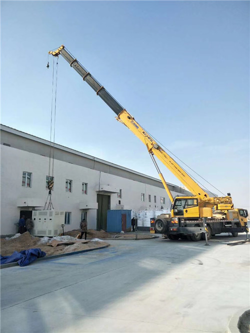 万全区“超载就喊停”—— 吊车的 “重量保镖” 技术