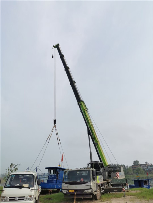 万全区桥梁建设吊装案例